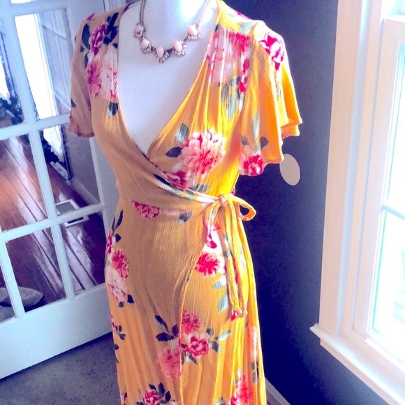 Floral Maxi Wrap Dress - Picture 2 of 10
